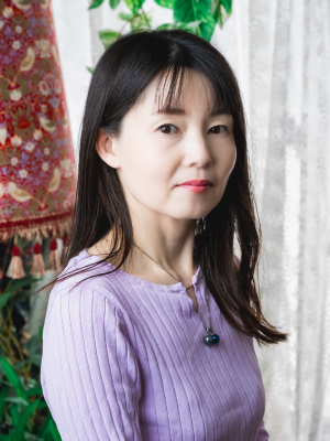鑑定士 紅弥子